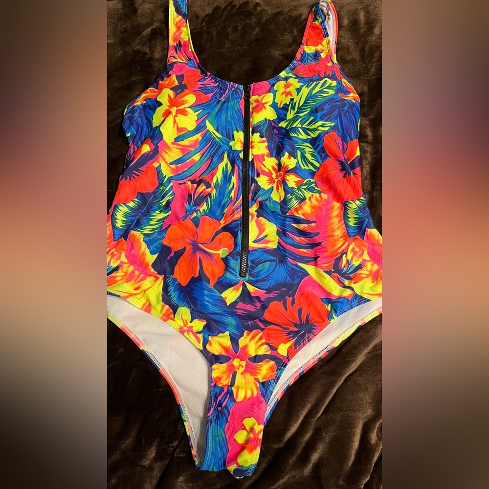 1XL one piece swimsuit zipper zip up floral